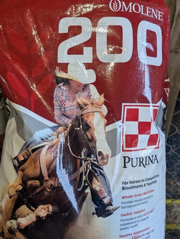 Purina Omolene 200 Performance Horse Feed